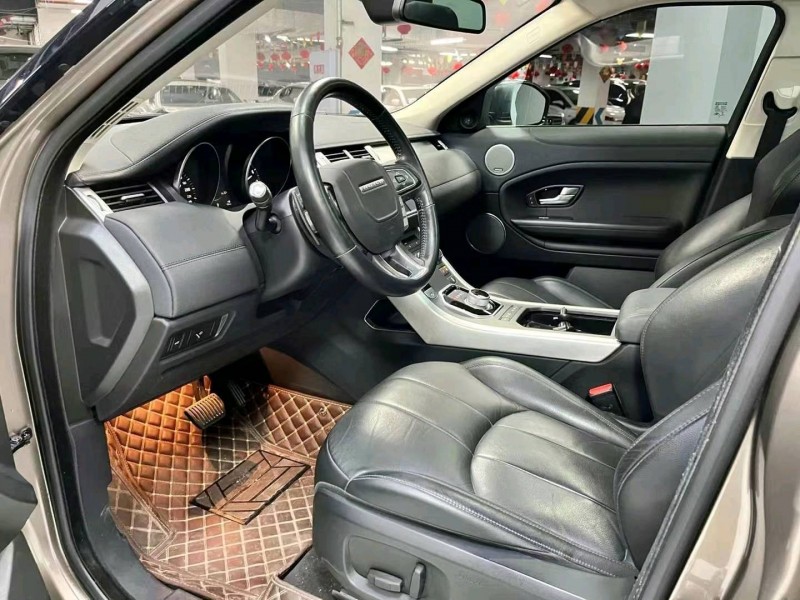 成都17年路虎极光6