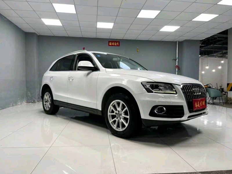 成都16年奥迪Q55