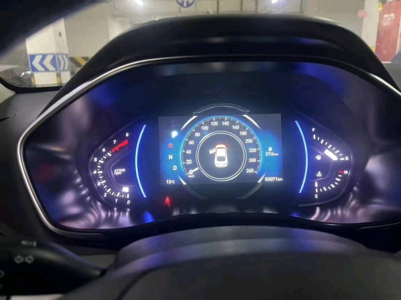 成都18年现代菲斯塔4