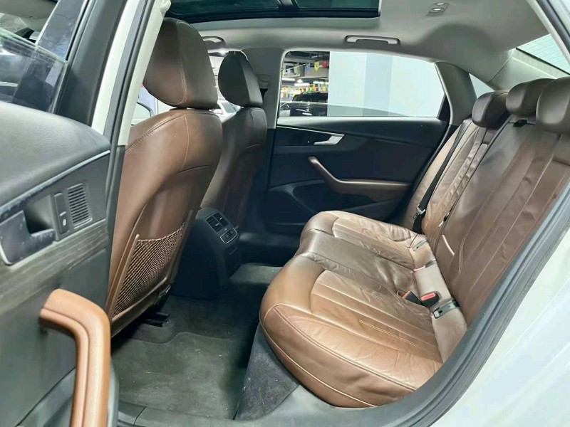 成都17年奥迪A4L7