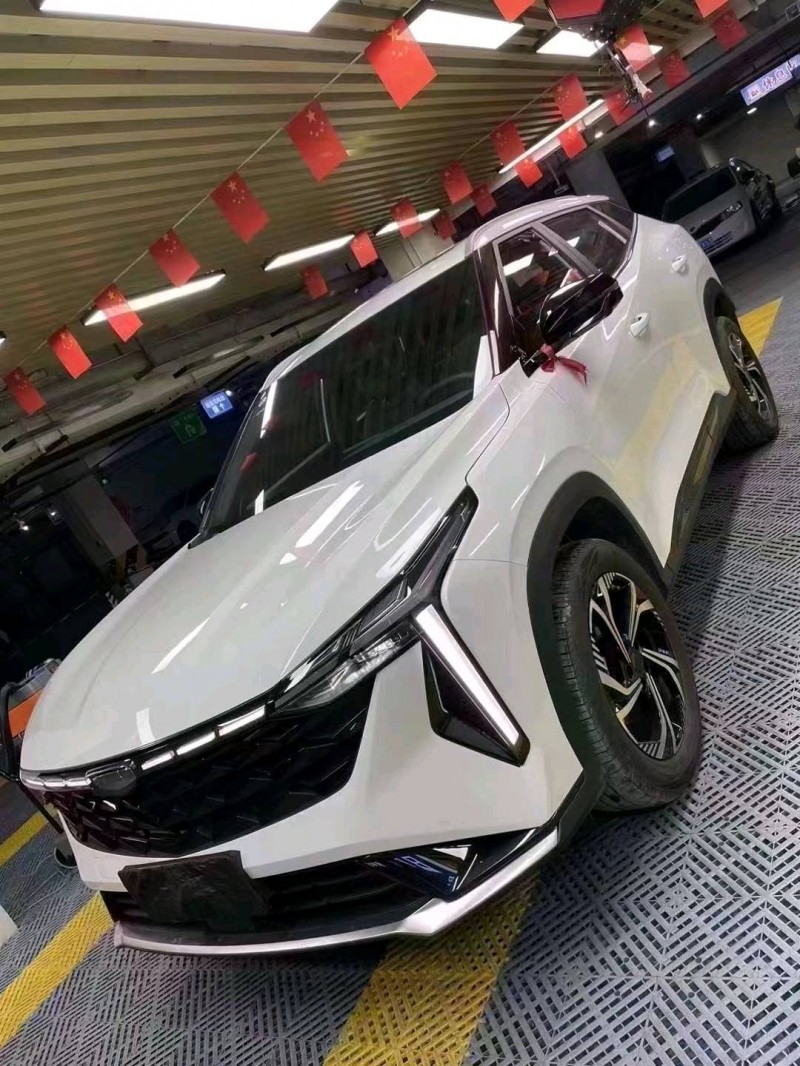 成都24年吉利博越2