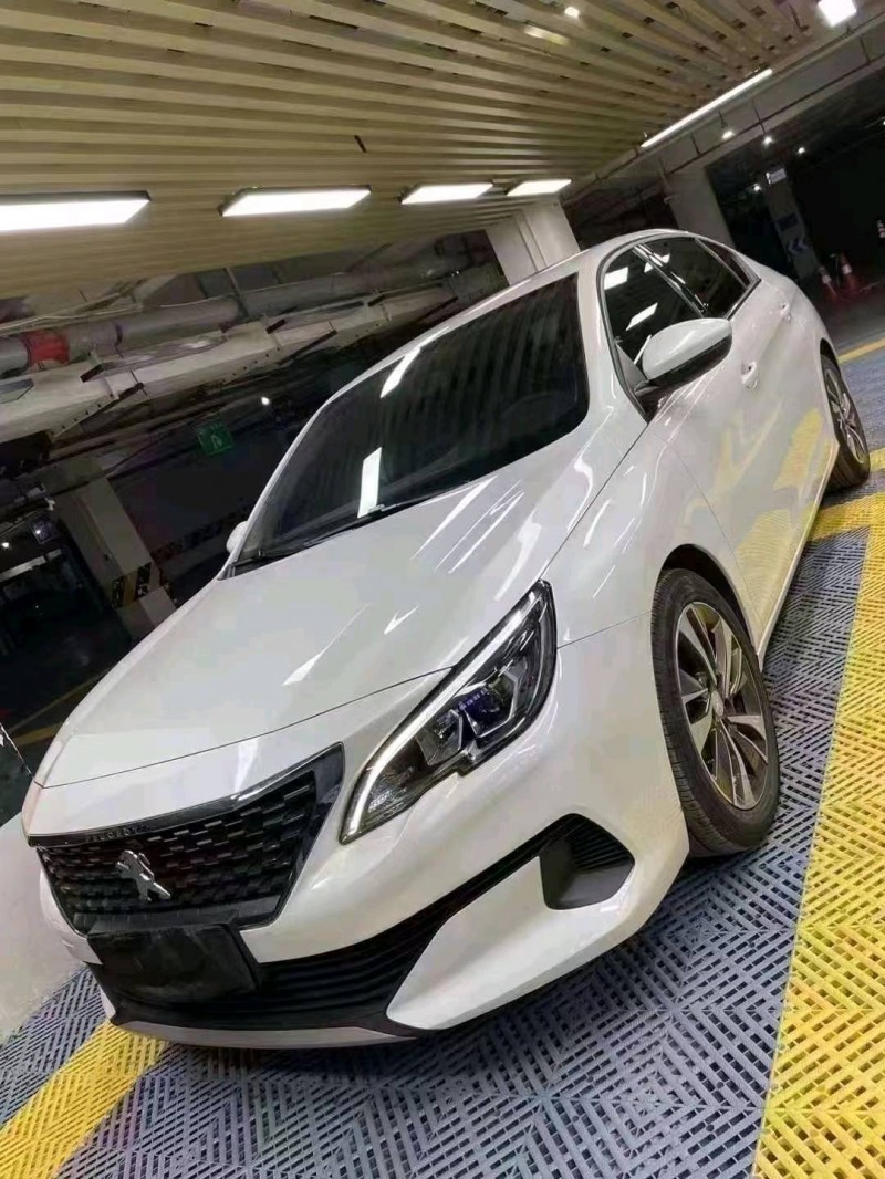 成都21年标致4082