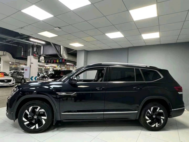 成都22年大众途昂4