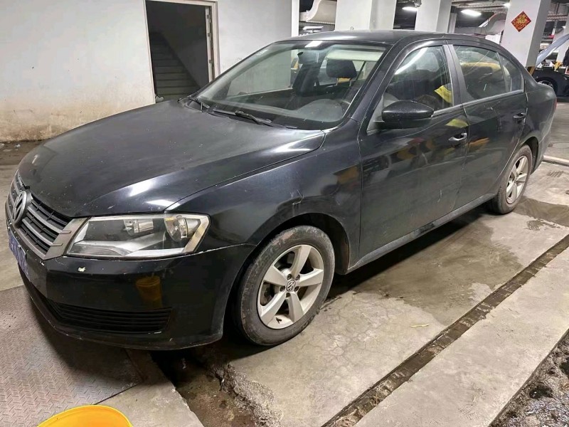 成都13年大众朗逸1