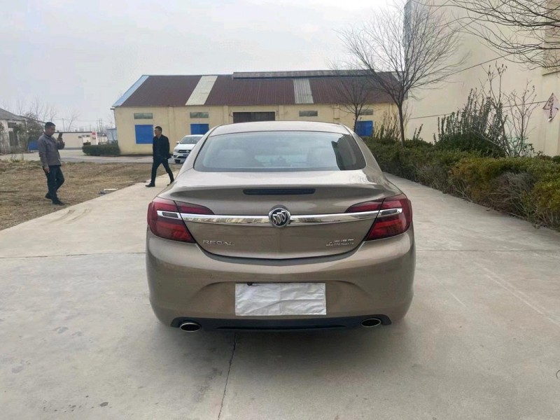 徐州14年别克君威9