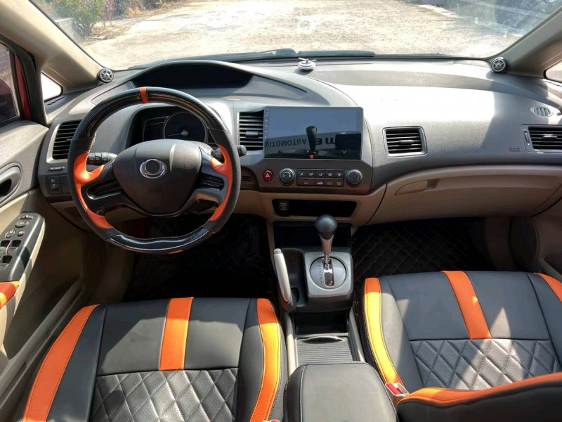 青岛14年本田思域4