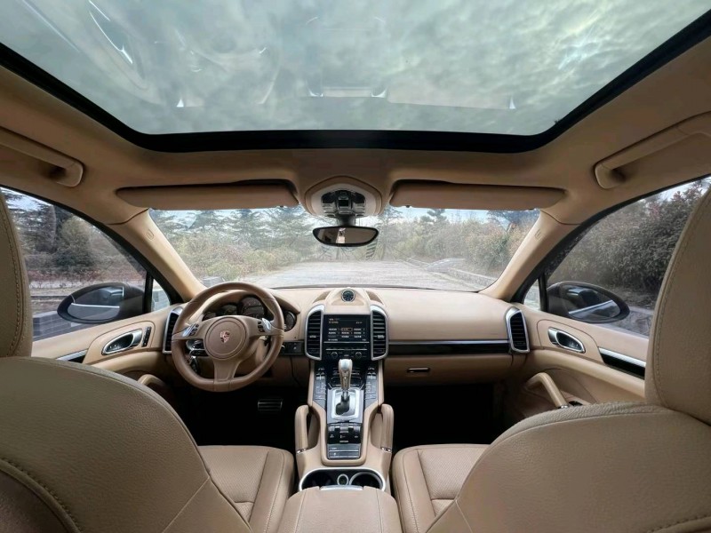 青岛14年保时捷卡宴6