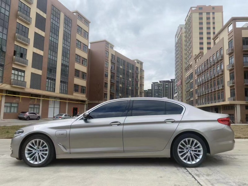 佛山19年宝马5系8