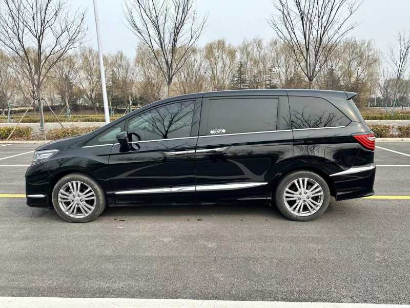 徐州19年本田艾力绅3