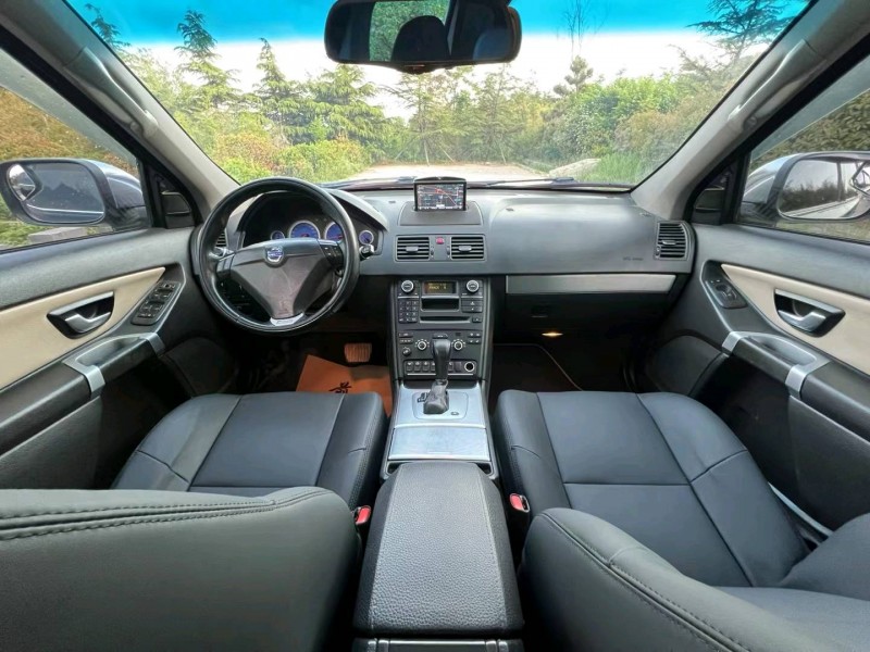 青岛12年沃尔沃XC908