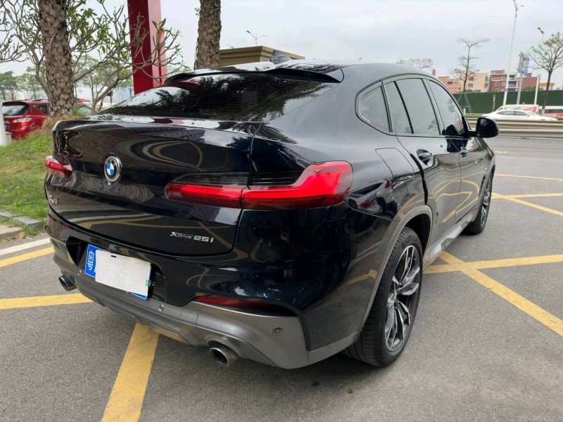 佛山19年宝马X47