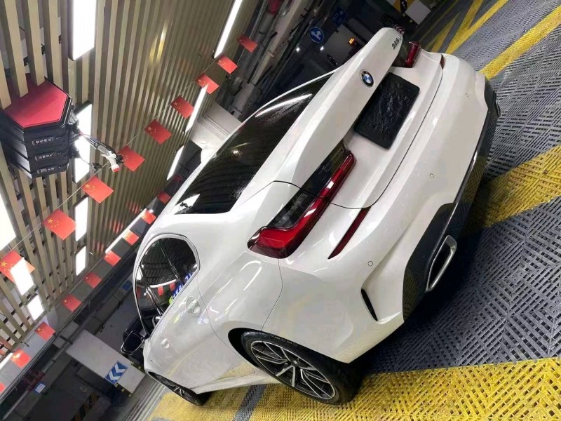 成都22年宝马3系6