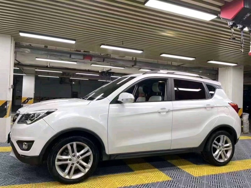 成都18年长安汽车CS353