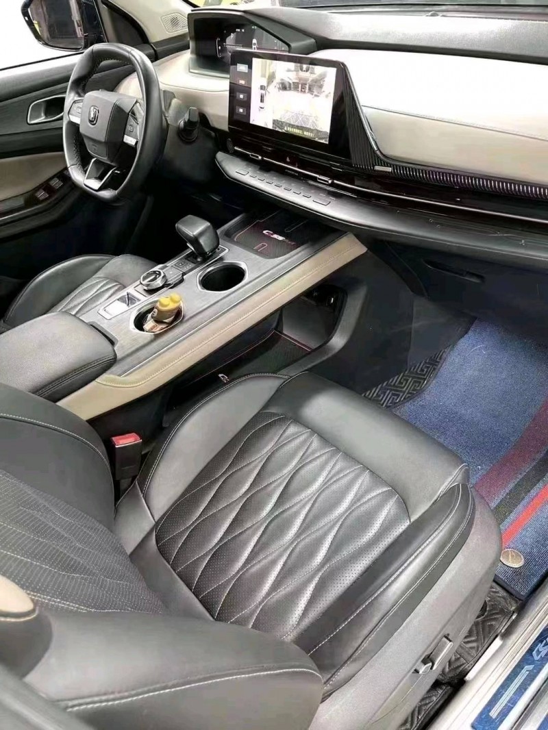 成都22年长安汽车CS558