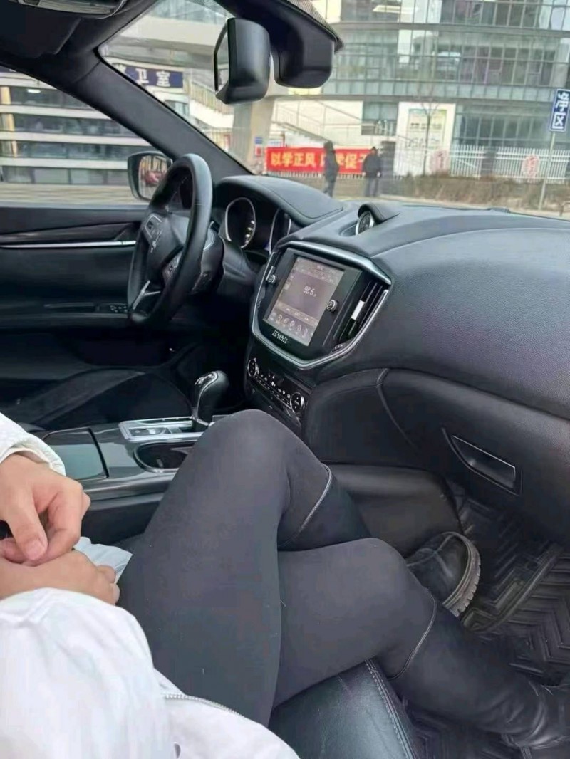 保定15年玛莎拉蒂Ghibli9