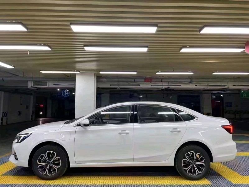 成都23年荣威i63