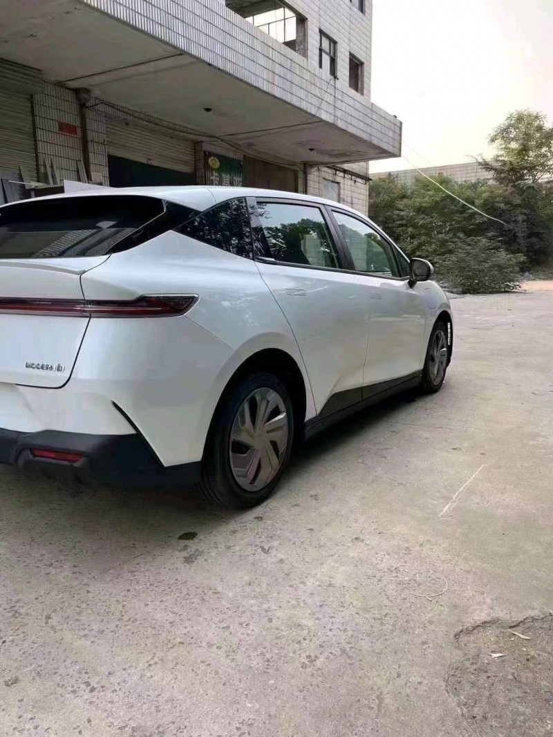 邯鄲23年摩登汽車ModernIN3
