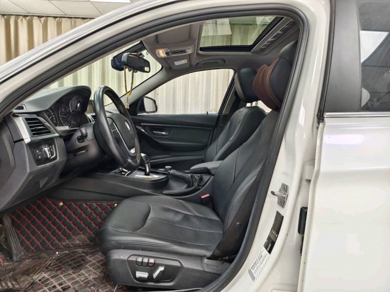 成都17年宝马7系3