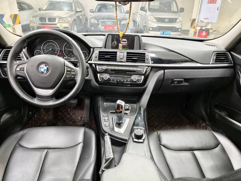 成都17年宝马7系4