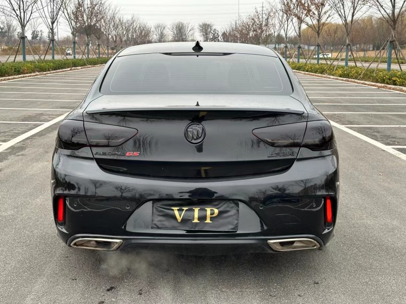 徐州18年别克君威9