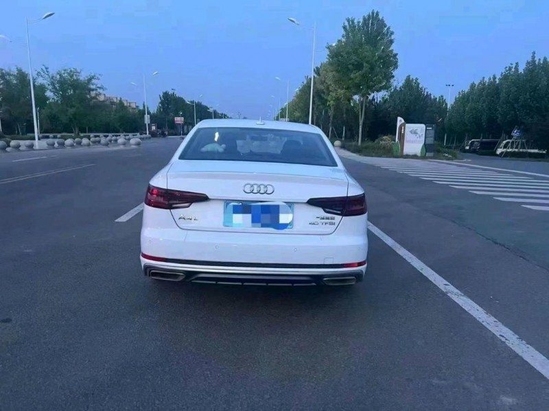 泰安19年奧迪A4L9