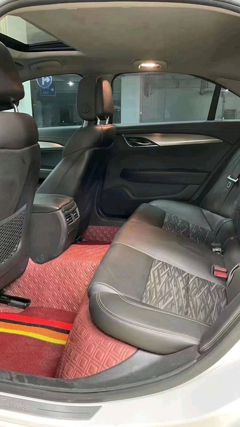 成都19年凯迪拉克ATS7