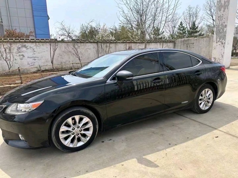 济南14年雷克萨斯ES3