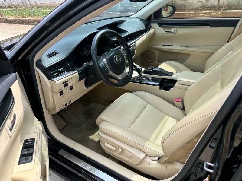 济南14年雷克萨斯ES6