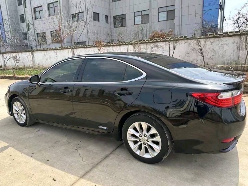 济南14年雷克萨斯ES7