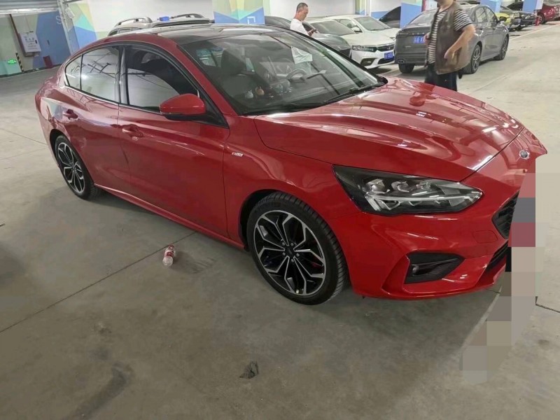 重庆19年福特福克斯2