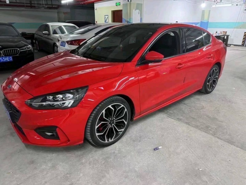 重庆19年福特福克斯3