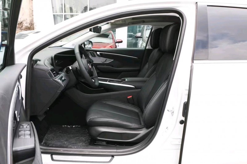 重庆24年别克君越6