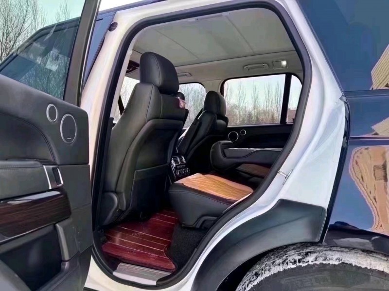 济南18年路虎揽胜行政4