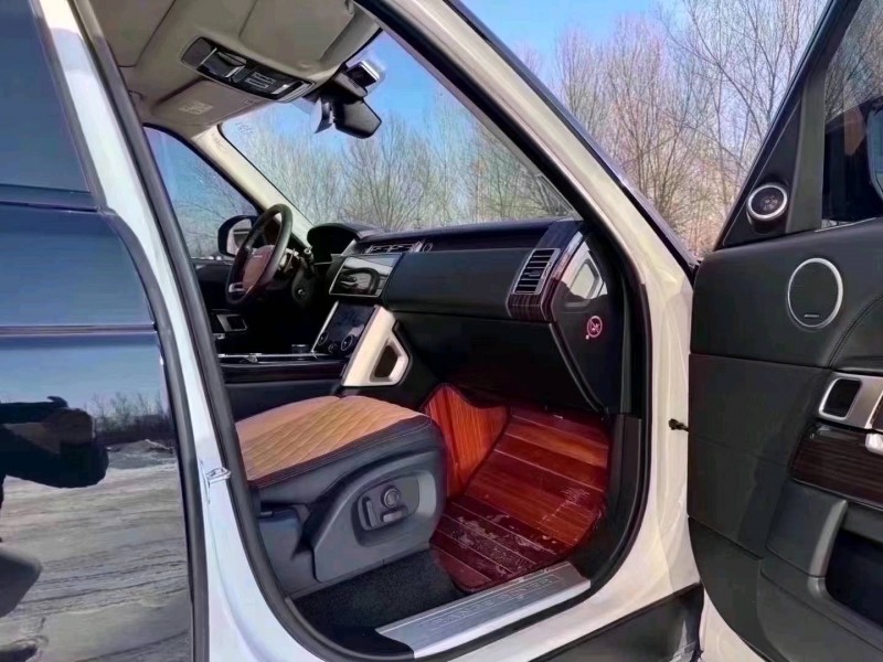 济南18年路虎揽胜行政5