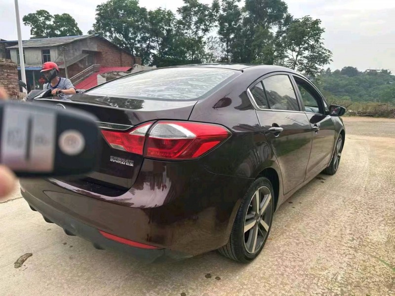 潍坊18年起亚K32