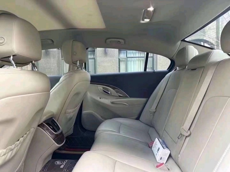 东营15年别克君越5