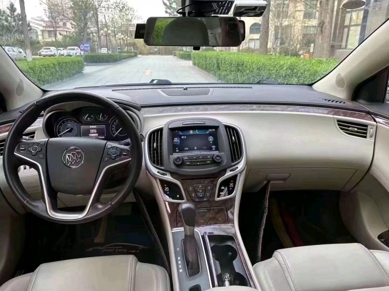 东营15年别克君越7