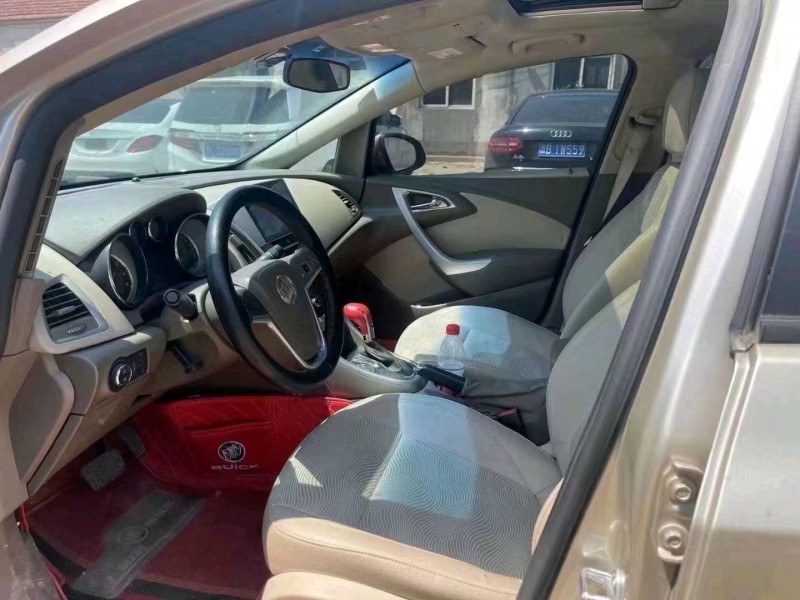 枣庄13年别克英朗GT5