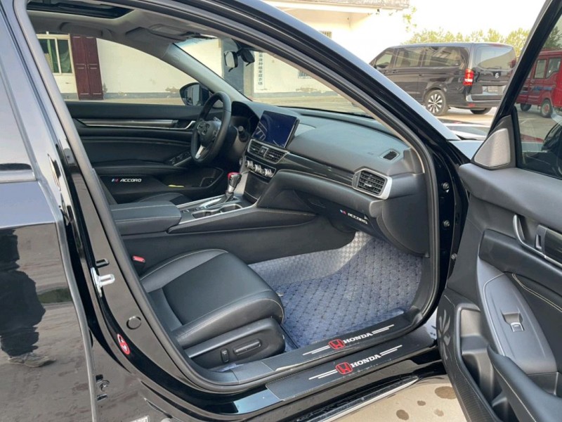 徐州23年本田雅阁6