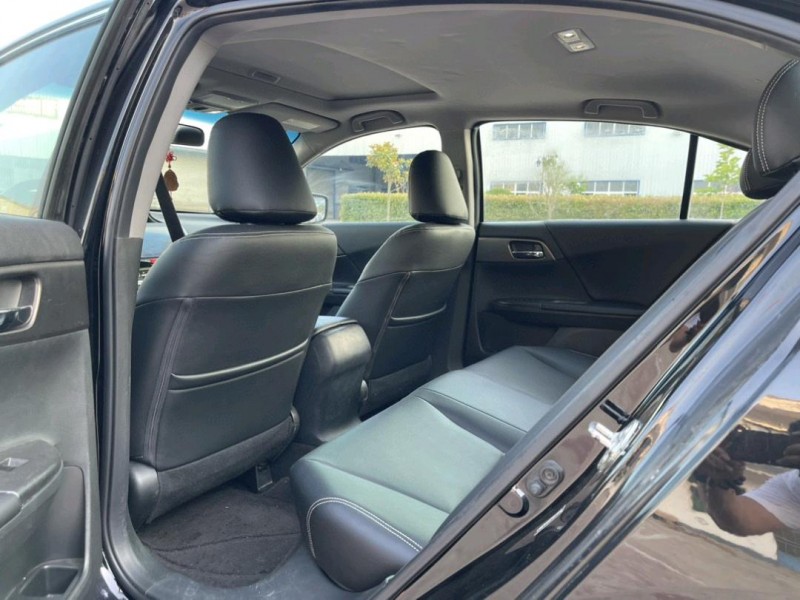 徐州15年本田雅阁3