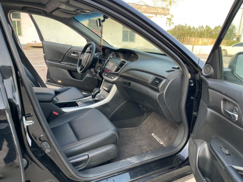 徐州15年本田雅阁4