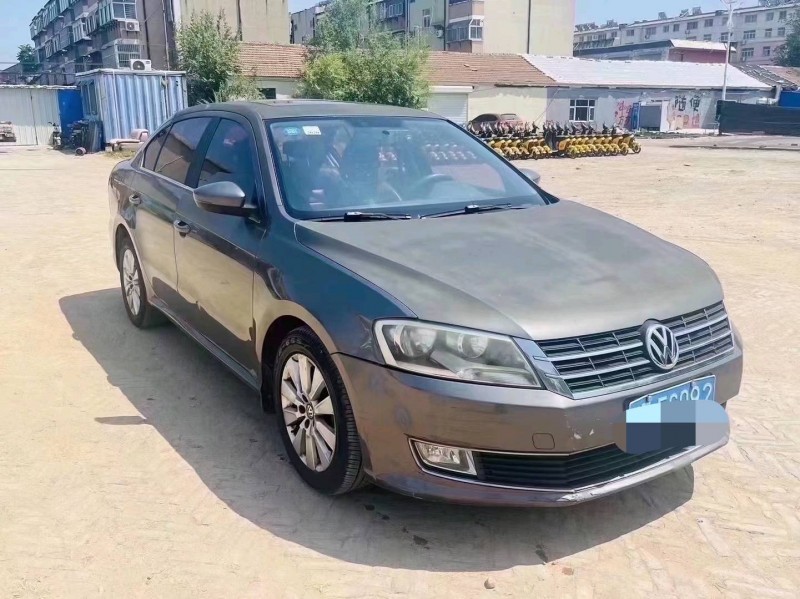 济南13年大众朗逸4