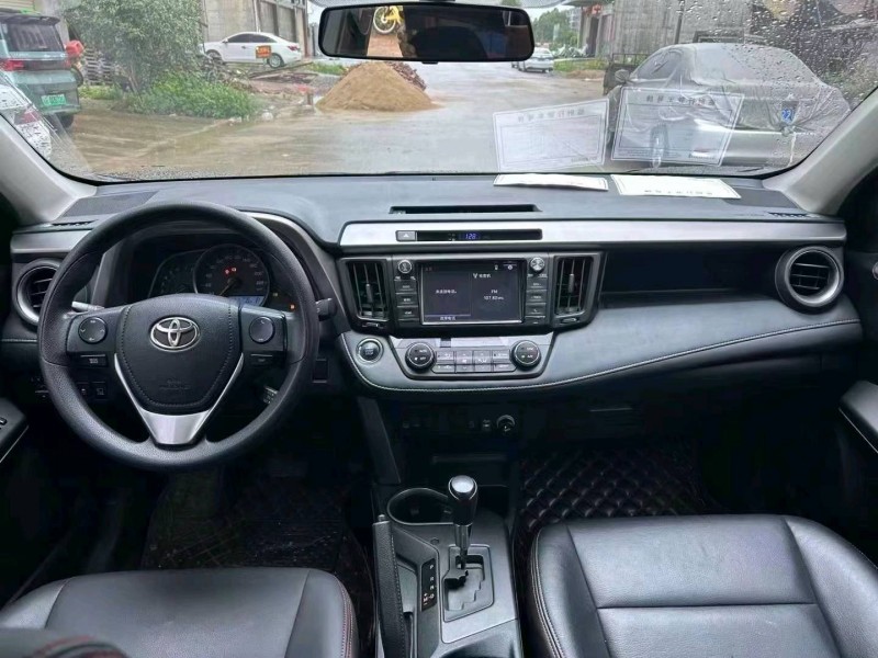 枣庄18年丰田RAV4荣放7