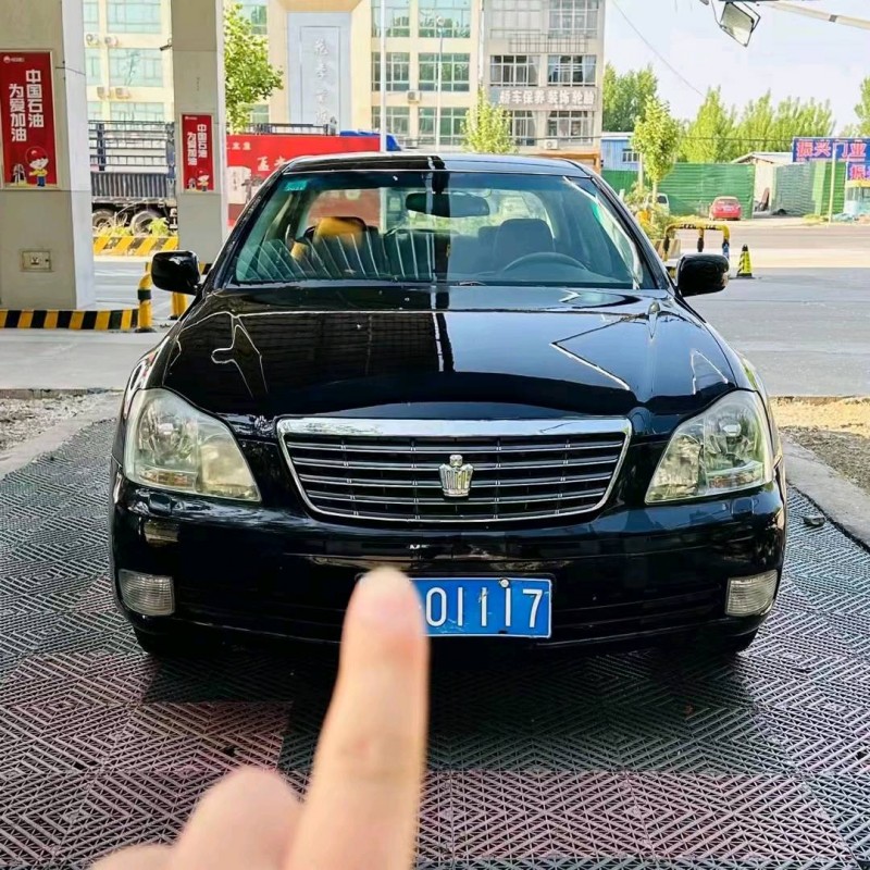 济南10年丰田皇冠1