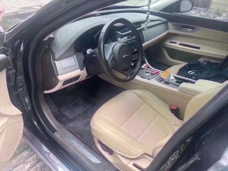 济南17年捷豹XFL2