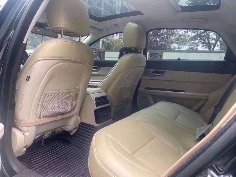 济南17年捷豹XFL4