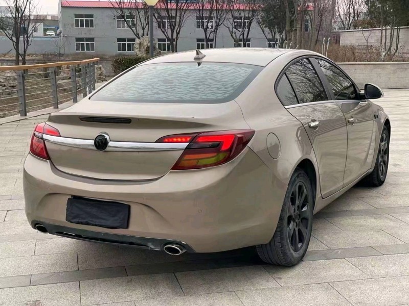 东营16年别克君威2