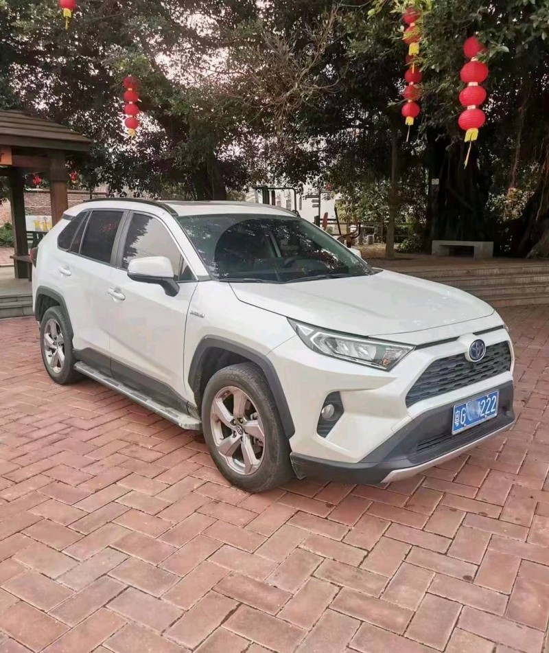 汕头22年丰田RAV4荣放7