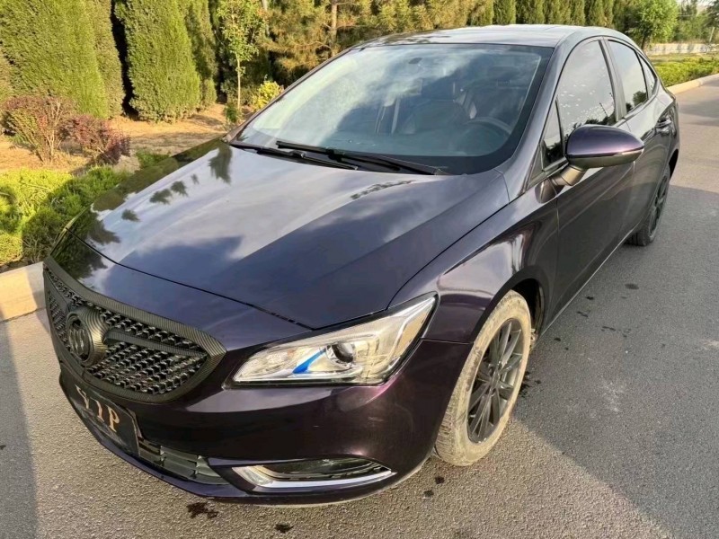 枣庄16年别克威朗3