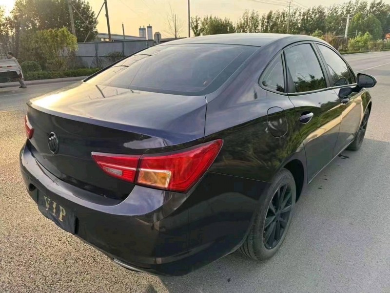 枣庄16年别克威朗4